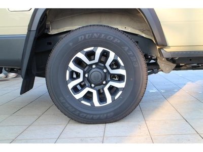 صورة 11 لـ 2025 Toyota LAND CRUISER 70