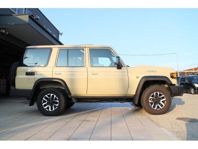 صورة 8 لـ 2025 Toyota LAND CRUISER 70