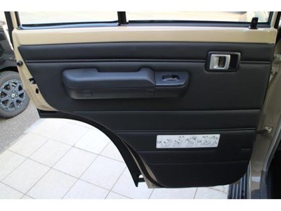 صورة 43 لـ 2025 Toyota LAND CRUISER 70
