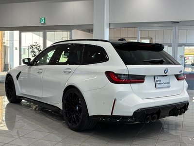 2025 BMW M3 TOURING photo 4