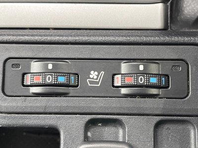 2023 Toyota LAND CRUISER PRADO thumbnail 35