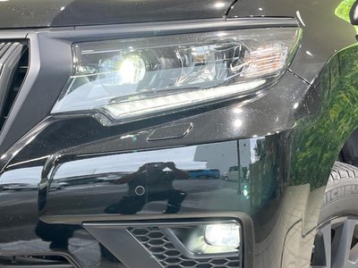 2023 Toyota LAND CRUISER PRADO photo 13