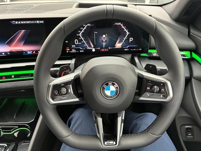 2025 BMW 5 SERIES 照片 15