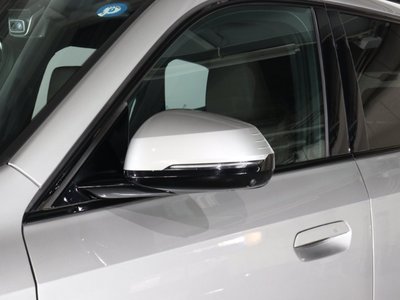 صورة 7 لـ 2024 BMW X1