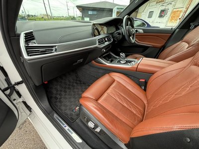 2021 BMW X7 thumbnail 59