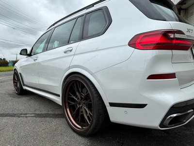 2021 BMW X7 photo 14