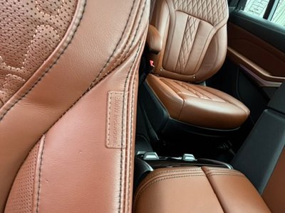 2021 BMW X7 thumbnail 37