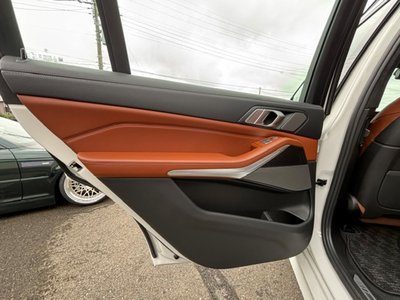 2021 BMW X7 thumbnail 57
