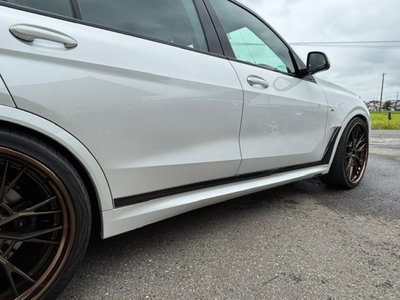 2021 BMW X7 thumbnail 23