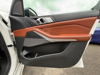 2021 BMW X7 thumbnail 34