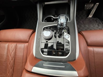 2021 BMW X7 thumbnail 40