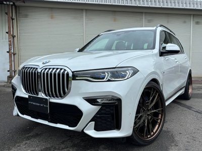 2021 BMW X7 photo 2