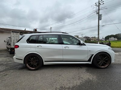 2021 BMW X7 thumbnail 24