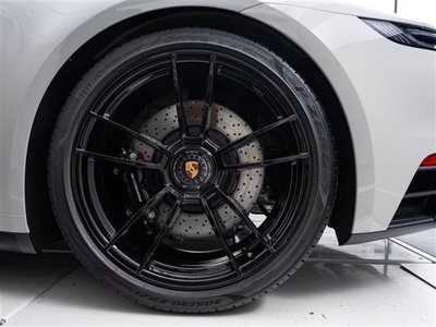 2024 Porsche 911 photo 10