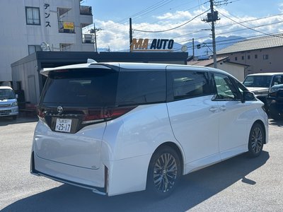 2025 Toyota VELLFIRE photo 6