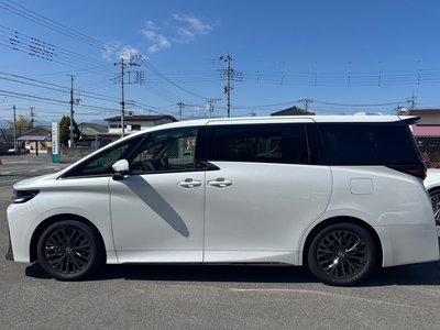 2025 Toyota VELLFIRE photo 5