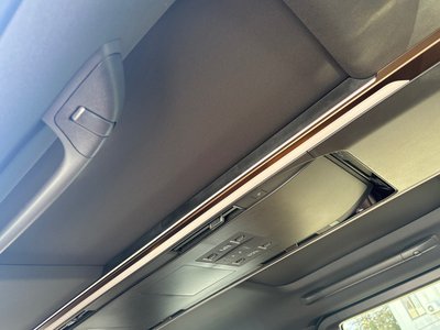 2025 Toyota VELLFIRE photo 11