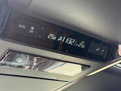 2025 Toyota VELLFIRE photo 64