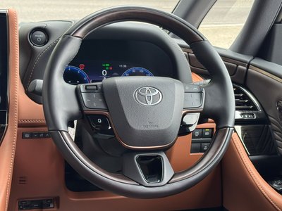 2025 Toyota VELLFIRE photo 38