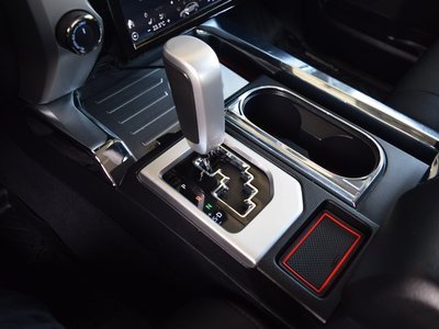 2020 Toyota TUNDRA thumbnail 23