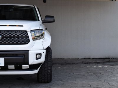 2020 Toyota TUNDRA thumbnail 32