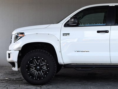 2020 Toyota TUNDRA thumbnail 36