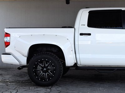 2020 Toyota TUNDRA thumbnail 39