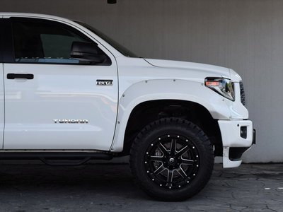 2020 Toyota TUNDRA thumbnail 38
