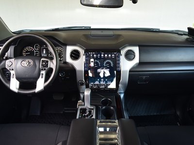 2020 Toyota TUNDRA photo 16