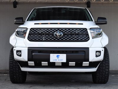 2020 Toyota TUNDRA photo 2