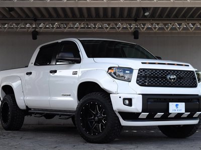 2020 Toyota TUNDRA photo 1