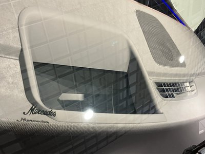 2025 Mercedes-BENZ EQE thumbnail 25