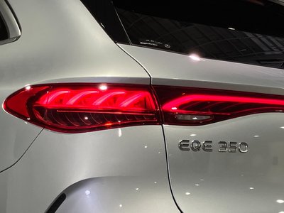 2025 Mercedes-BENZ EQE thumbnail 36