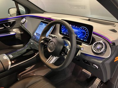 2025 Mercedes-BENZ EQE photo 14