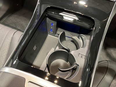 2025 Mercedes-BENZ EQE thumbnail 28