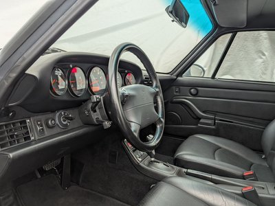 صورة 15 لـ 1995 Porsche 911