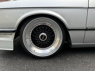 صورة 32 لـ 1981 BMW 5 SERIES