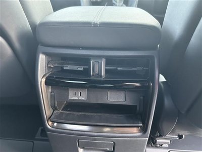 صورة 33 لـ 2024 Toyota ALPHARD