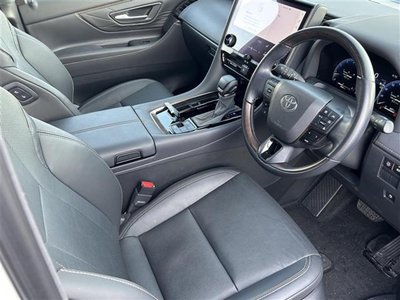 صورة 28 لـ 2024 Toyota ALPHARD