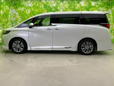 2025 Toyota ALPHARD 照片 2