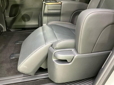 2025 Toyota ALPHARD 照片 25
