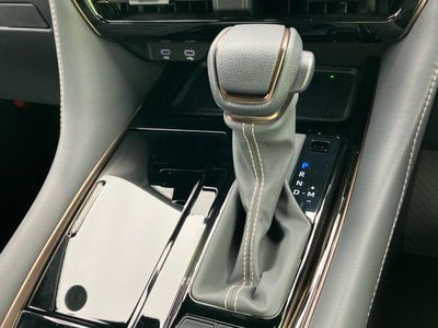 2025 Toyota ALPHARD 照片 18