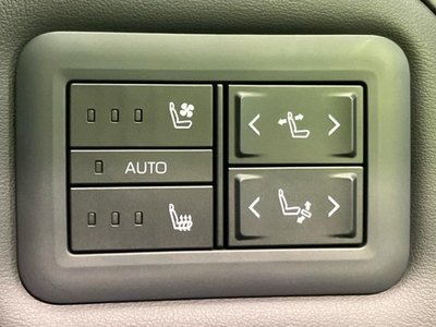 2025 Toyota ALPHARD 照片 43