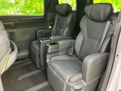 2025 Toyota ALPHARD 照片 8