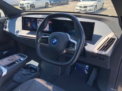 صورة 29 لـ 2022 BMW IX