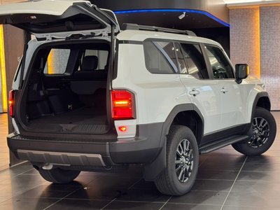 صورة 34 لـ 2025 Toyota LAND CRUISER 250