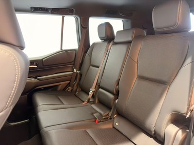 صورة 46 لـ 2025 Toyota LAND CRUISER 250