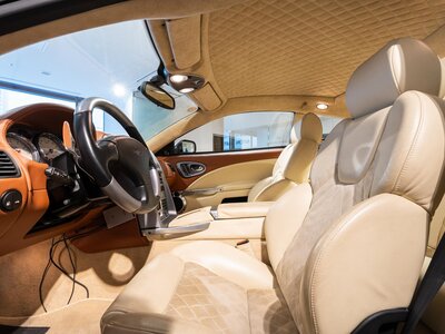 صورة 17 لـ 2003 Aston Martin V12 VANQUISH