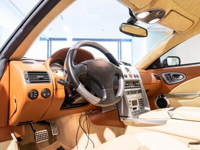 صورة 18 لـ 2003 Aston Martin V12 VANQUISH