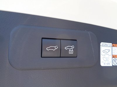 صورة 19 لـ 2025 Lexus NX